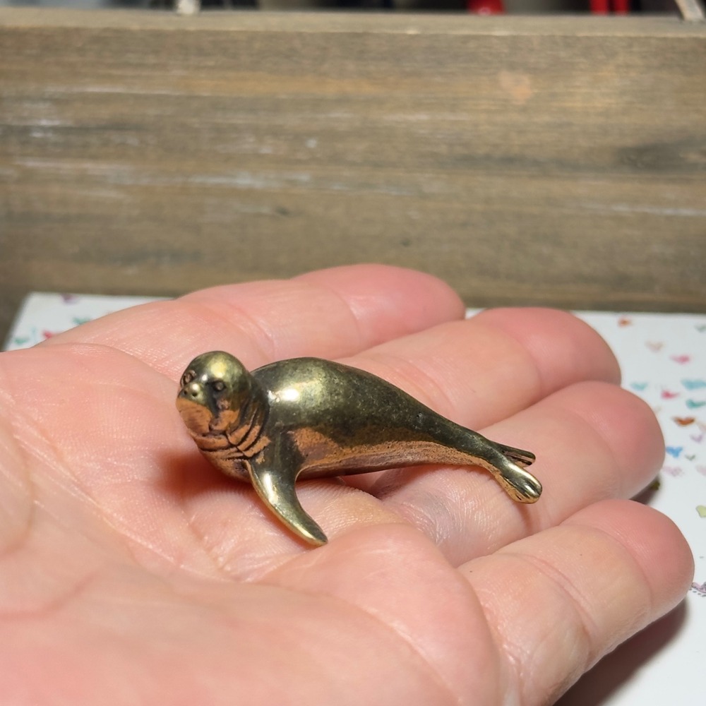 BG2 Brass Seal Figurine Gold Tone Miniature Sea Lion Statue Vintage Style